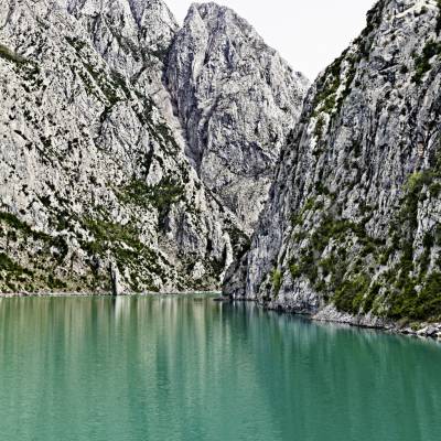 hristovapepalandscape-7sworn-virginsalbania-2010123x90cmweb