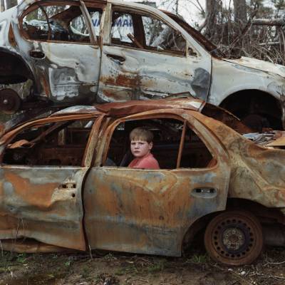 petersenreginemerkels-junkyard2010-15368x30cmweb